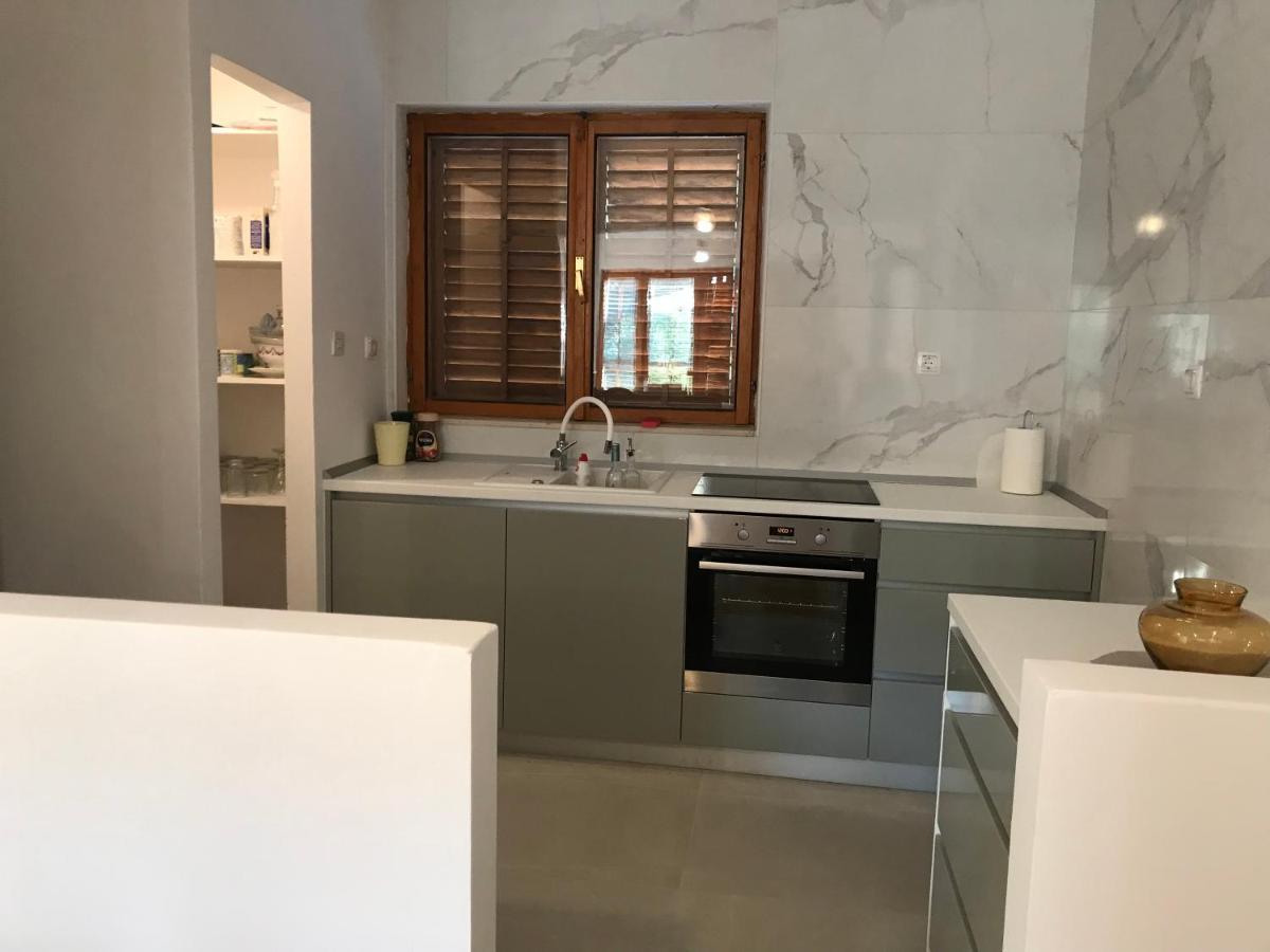 Six Bedroom Holiday Home Matea Ploce  Exterior photo